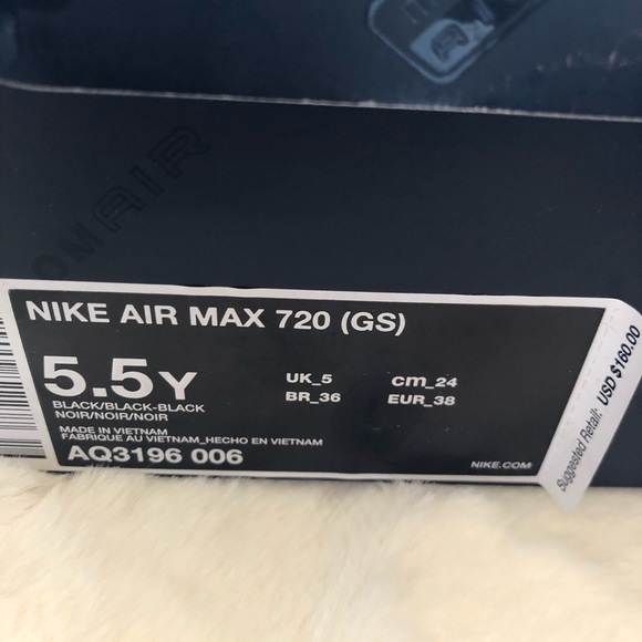 Nike Air Max 720. Brand new in Box. Triple black - Picture 14 of 15
